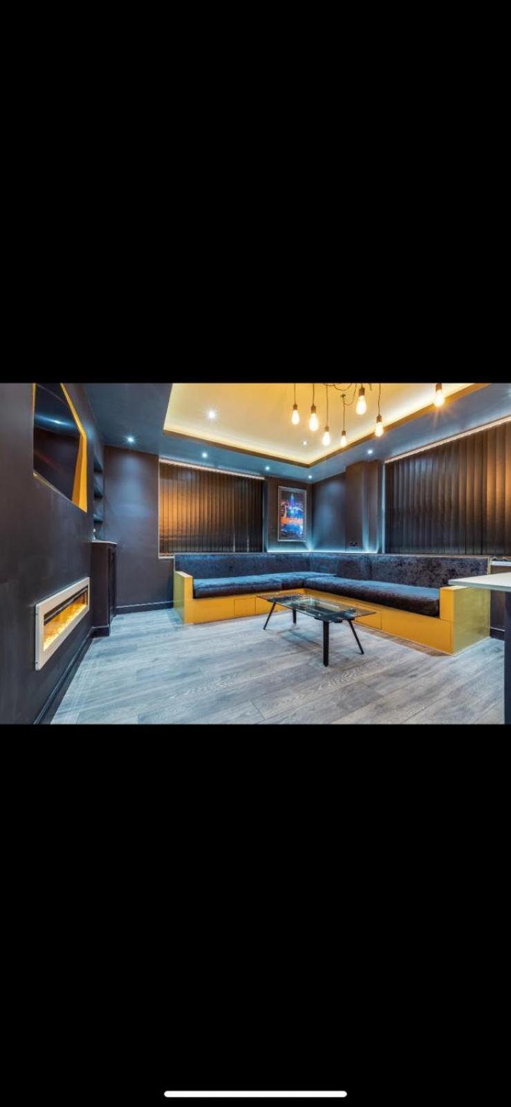Two Bed Modern Apartment 5Min Walk To Town Centre With Free Parking ! Under New Management Blackpool Exteriör bild